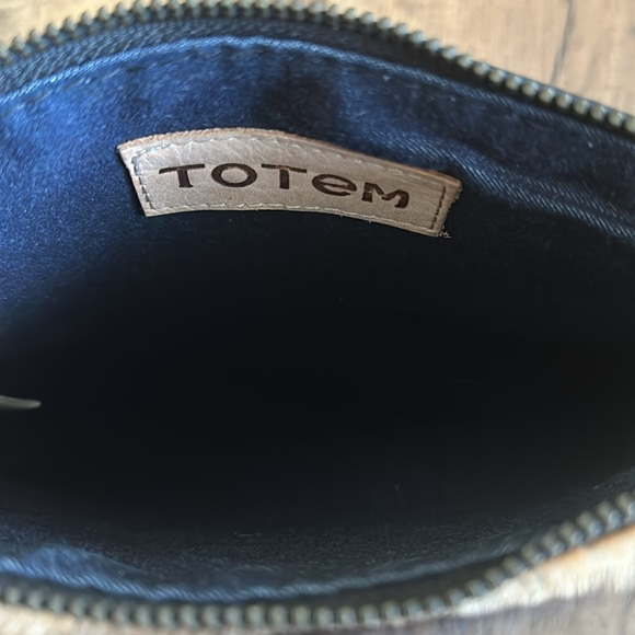 Totem leopard printed calf hair clutch with leather trim YKK - Picture 9 of 11